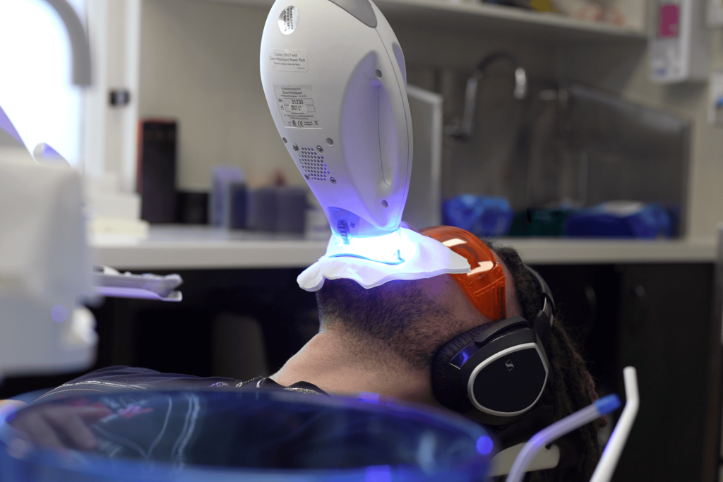 how does teeth whitening work